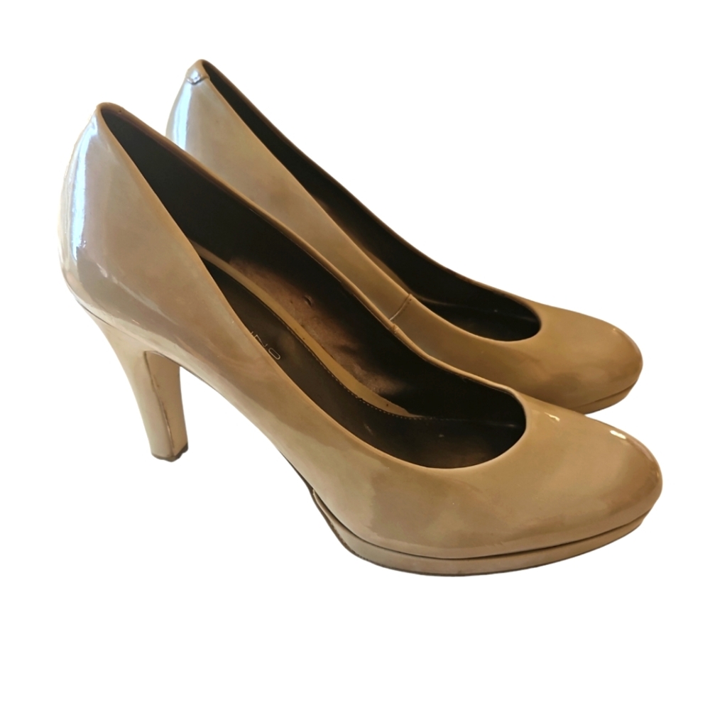 BANDOLINO Women Platform Pump Heel Stiletto Nude Pattent Leather Close toe Size9